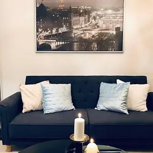 In The Heart Of Mannheim, Free Parking, Netflix, Fast Wifi City Airport Mannheim