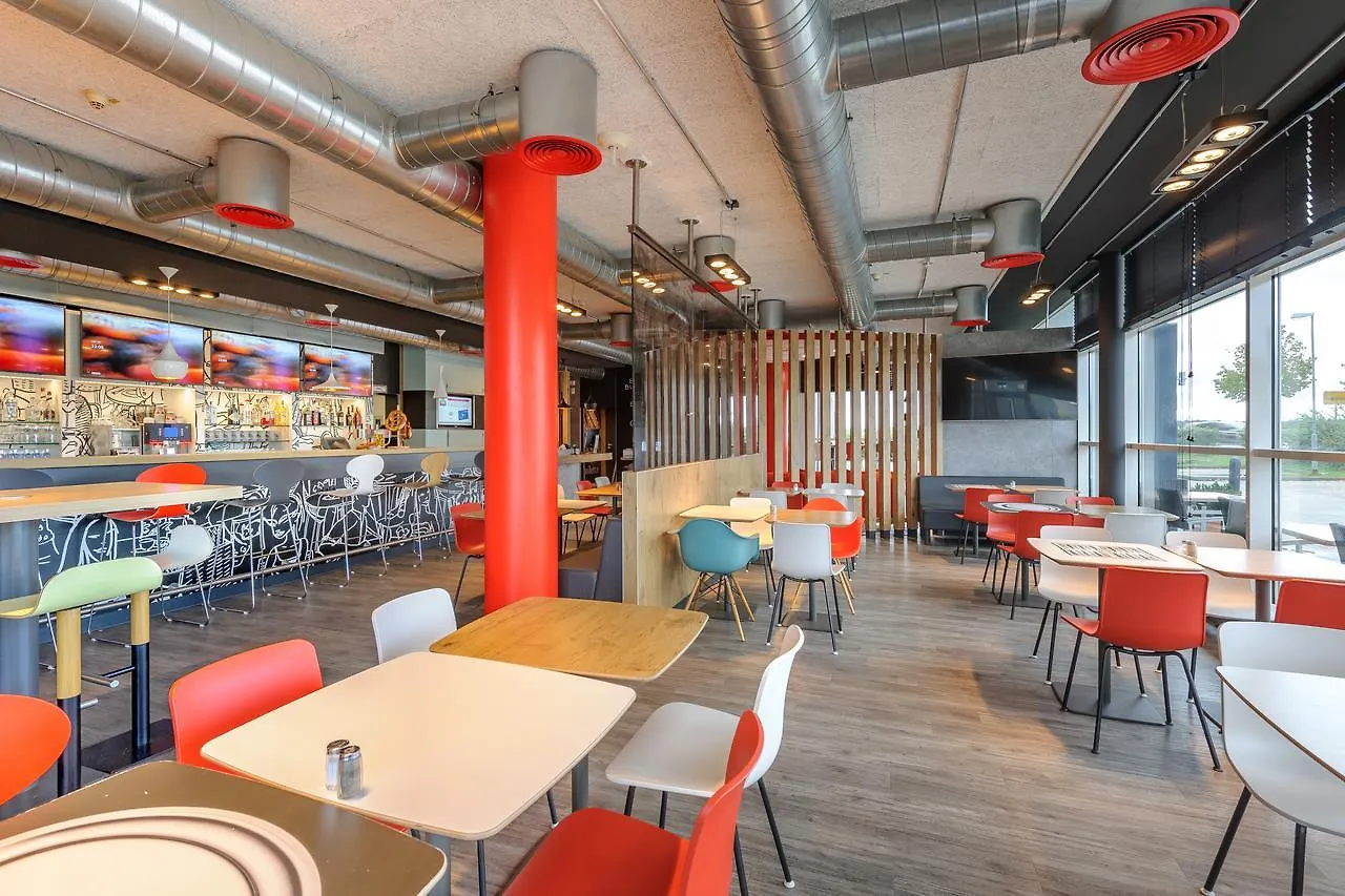 ***  פלדקירכן Ibis Hotel Muenchen Messe גרמניה