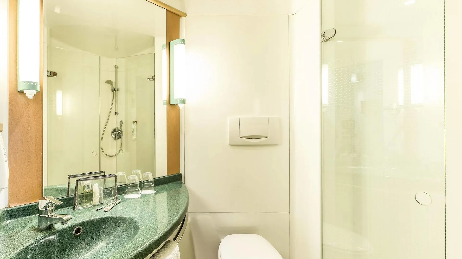 פלדקירכן Ibis Hotel Muenchen Messe